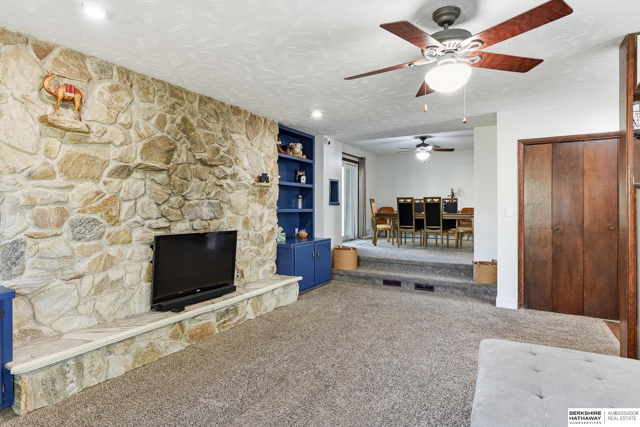 Omaha, Nebraska 68134, United States, 3 Bedrooms Bedrooms, ,2 BathroomsBathrooms,Residential,Active,234554