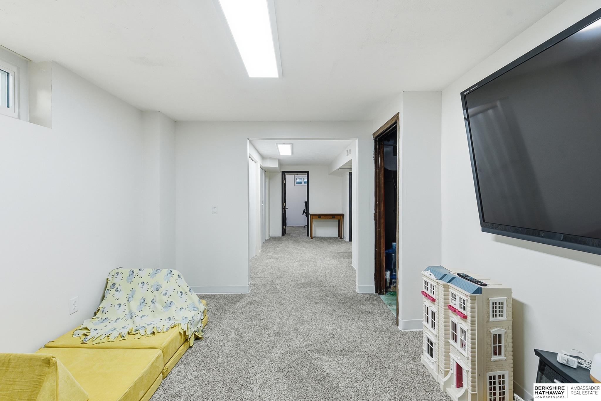 Omaha, Nebraska 68134, United States, 3 Bedrooms Bedrooms, ,2 BathroomsBathrooms,Residential,Active,234554