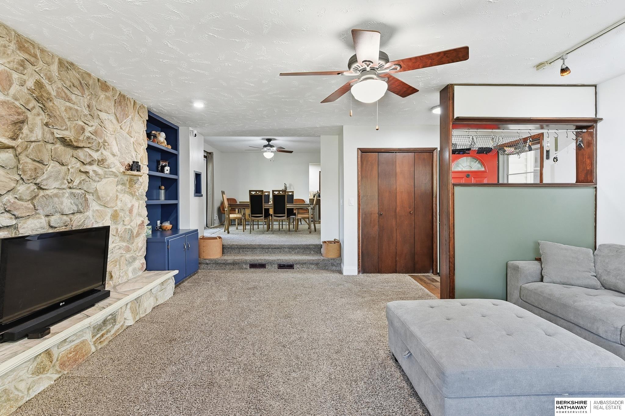 Omaha, Nebraska 68134, United States, 3 Bedrooms Bedrooms, ,2 BathroomsBathrooms,Residential,Active,234554