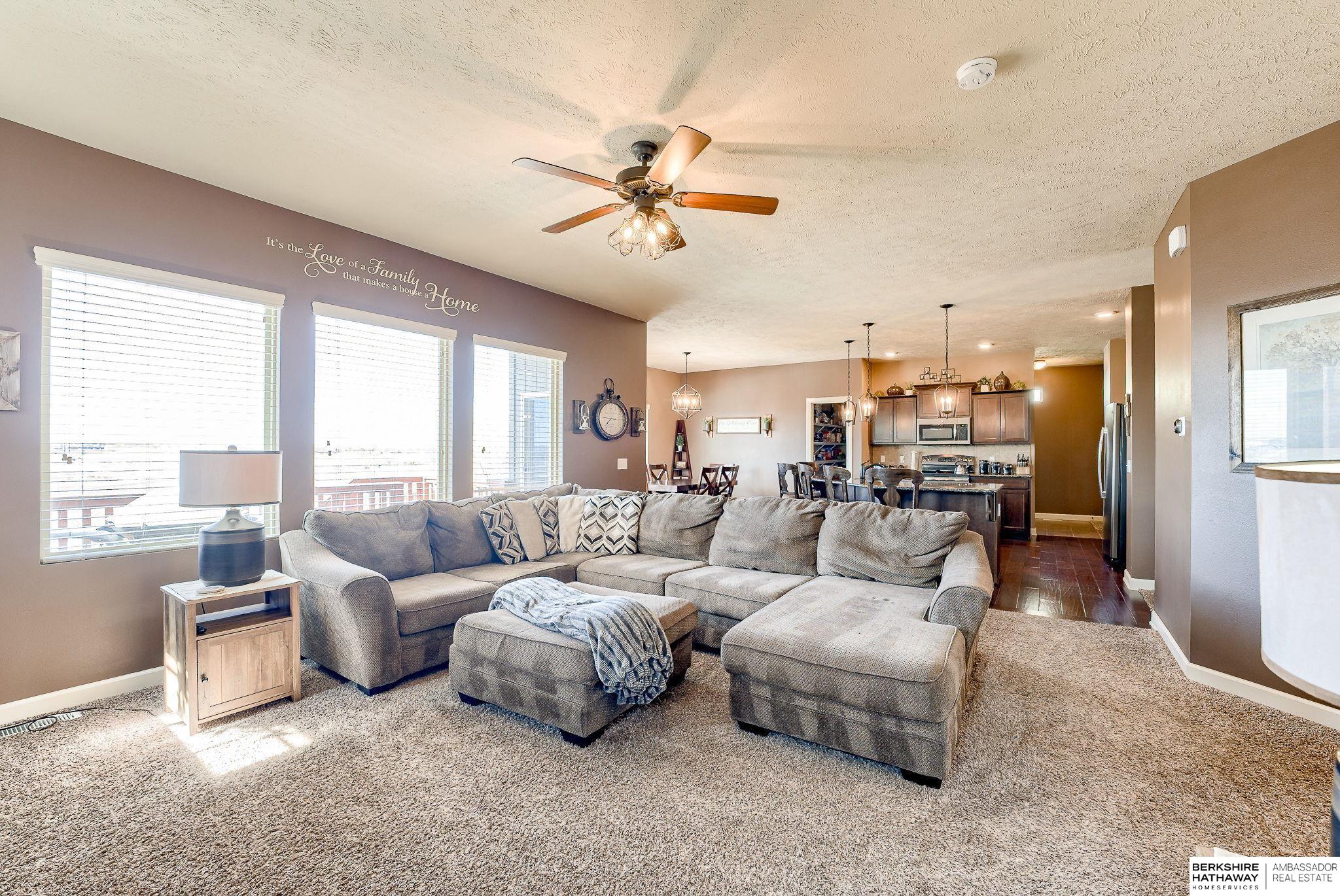 Bennington, Nebraska 68007, United States, 4 Bedrooms Bedrooms, ,3 BathroomsBathrooms,Residential,Active,122008