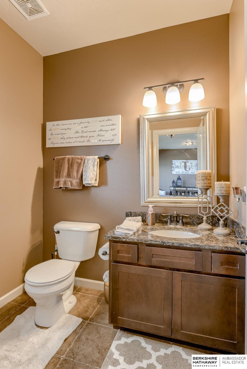 Bennington, Nebraska 68007, United States, 4 Bedrooms Bedrooms, ,3 BathroomsBathrooms,Residential,Active,122008