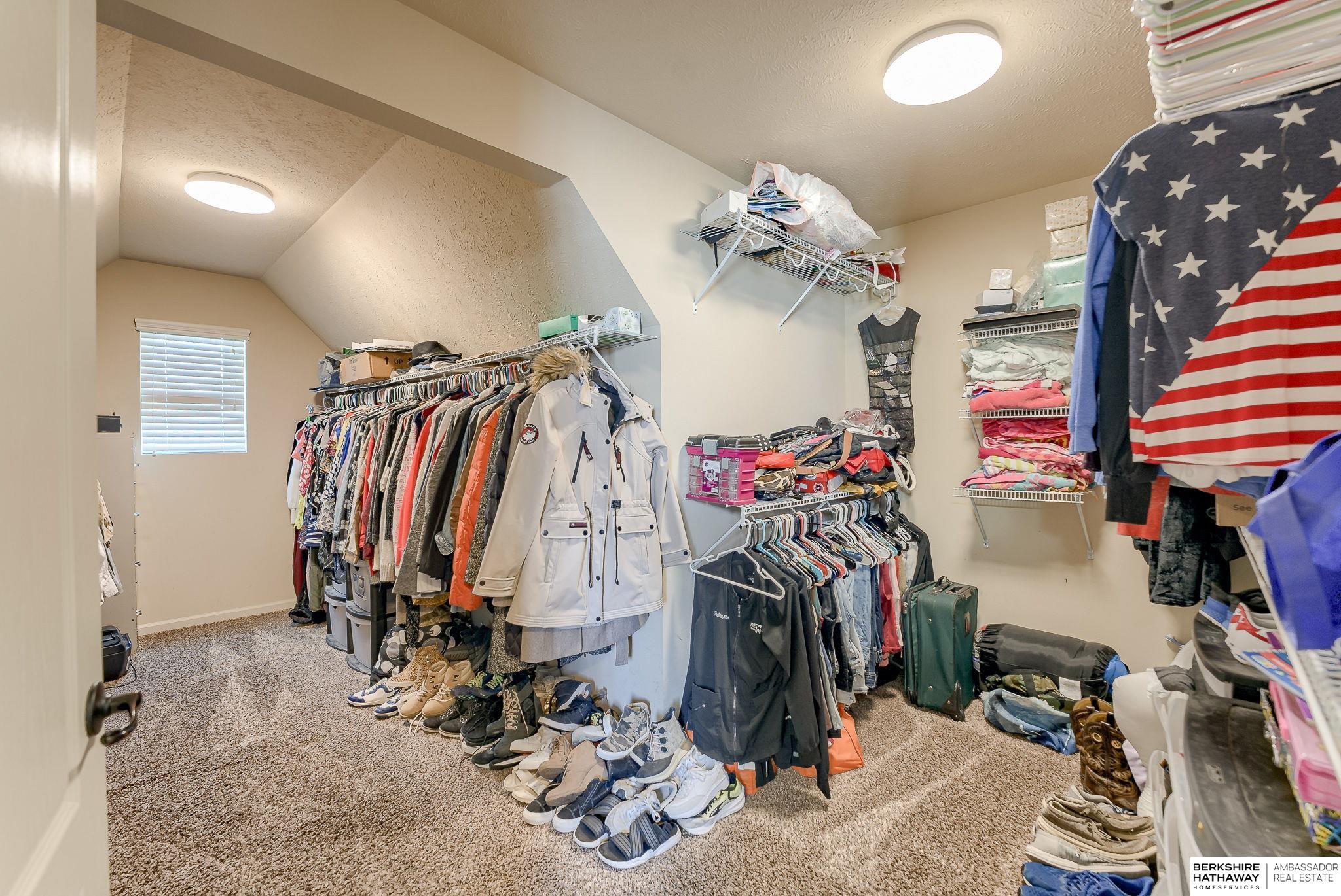 Bennington, Nebraska 68007, United States, 4 Bedrooms Bedrooms, ,3 BathroomsBathrooms,Residential,Active,122008