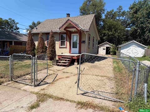 Photo of 5516 N 37 Street, Omaha, NE 68111 (MLS # 22619729)