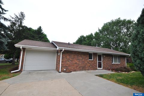 Photo of 5400 Homestead Court, Lincoln, NE 68521 (MLS # 22613848)