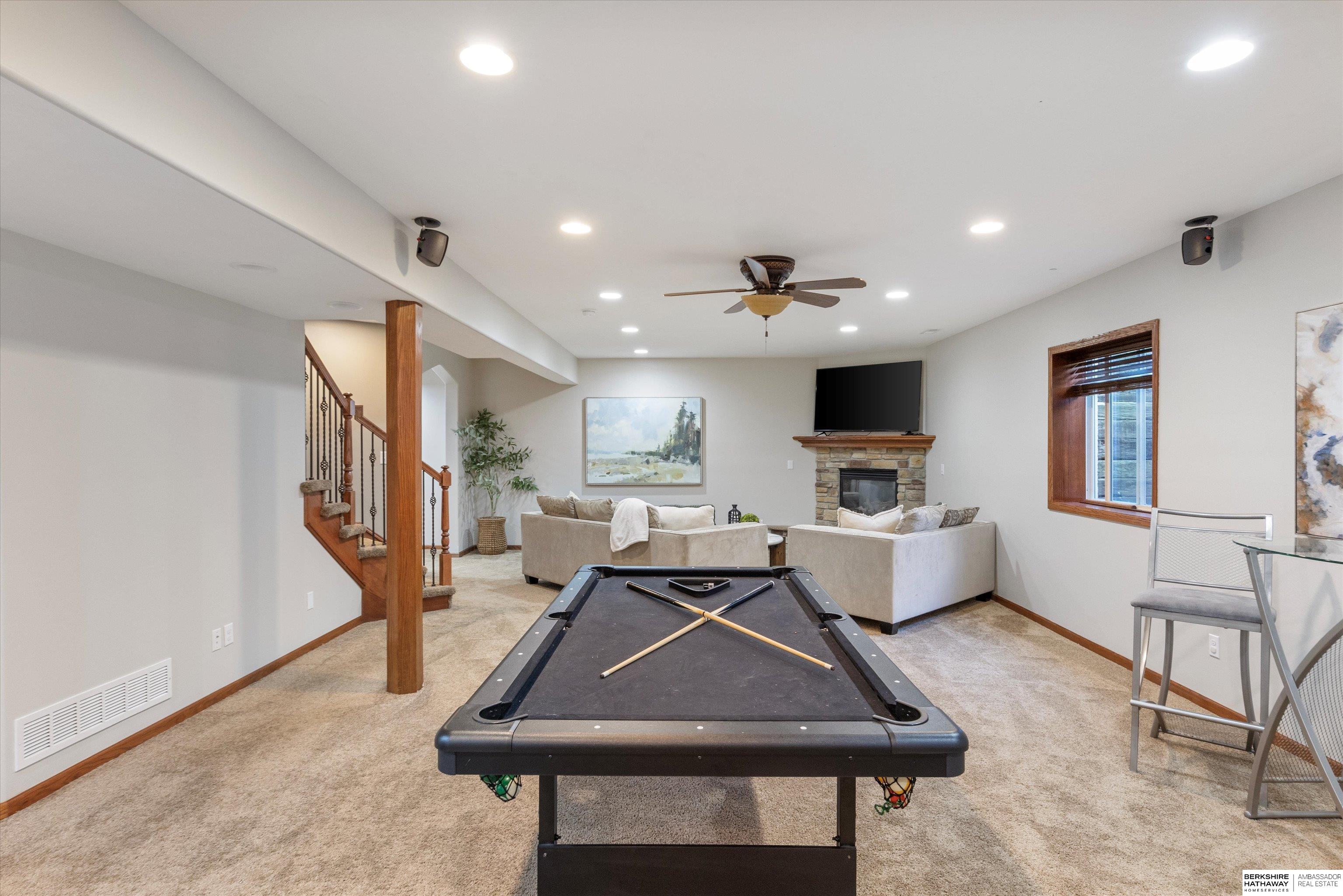 Omaha, Nebraska 68136, United States, 5 Bedrooms Bedrooms, ,3 BathroomsBathrooms,Residential,Active,248929