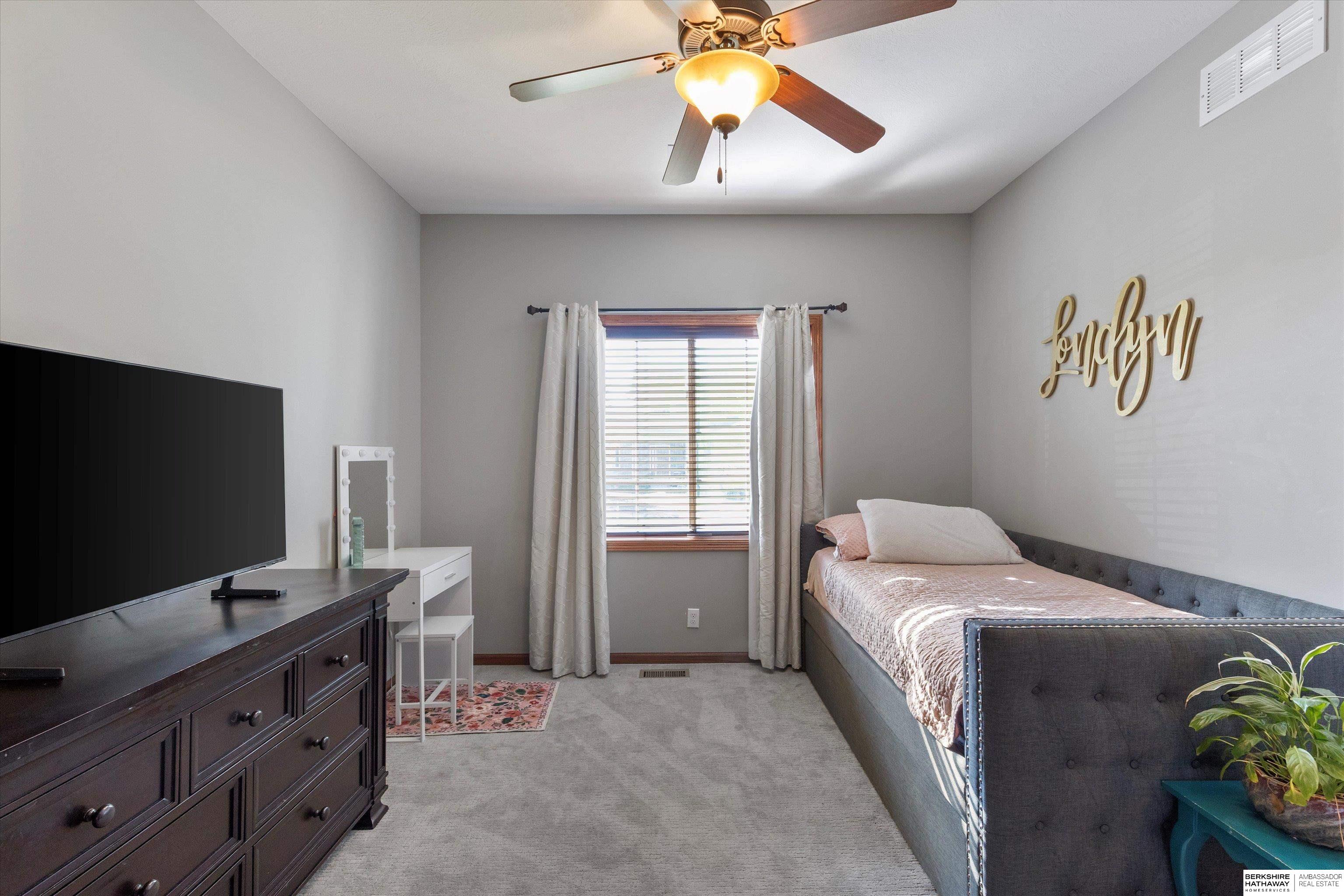 Omaha, Nebraska 68136, United States, 5 Bedrooms Bedrooms, ,3 BathroomsBathrooms,Residential,Active,248929