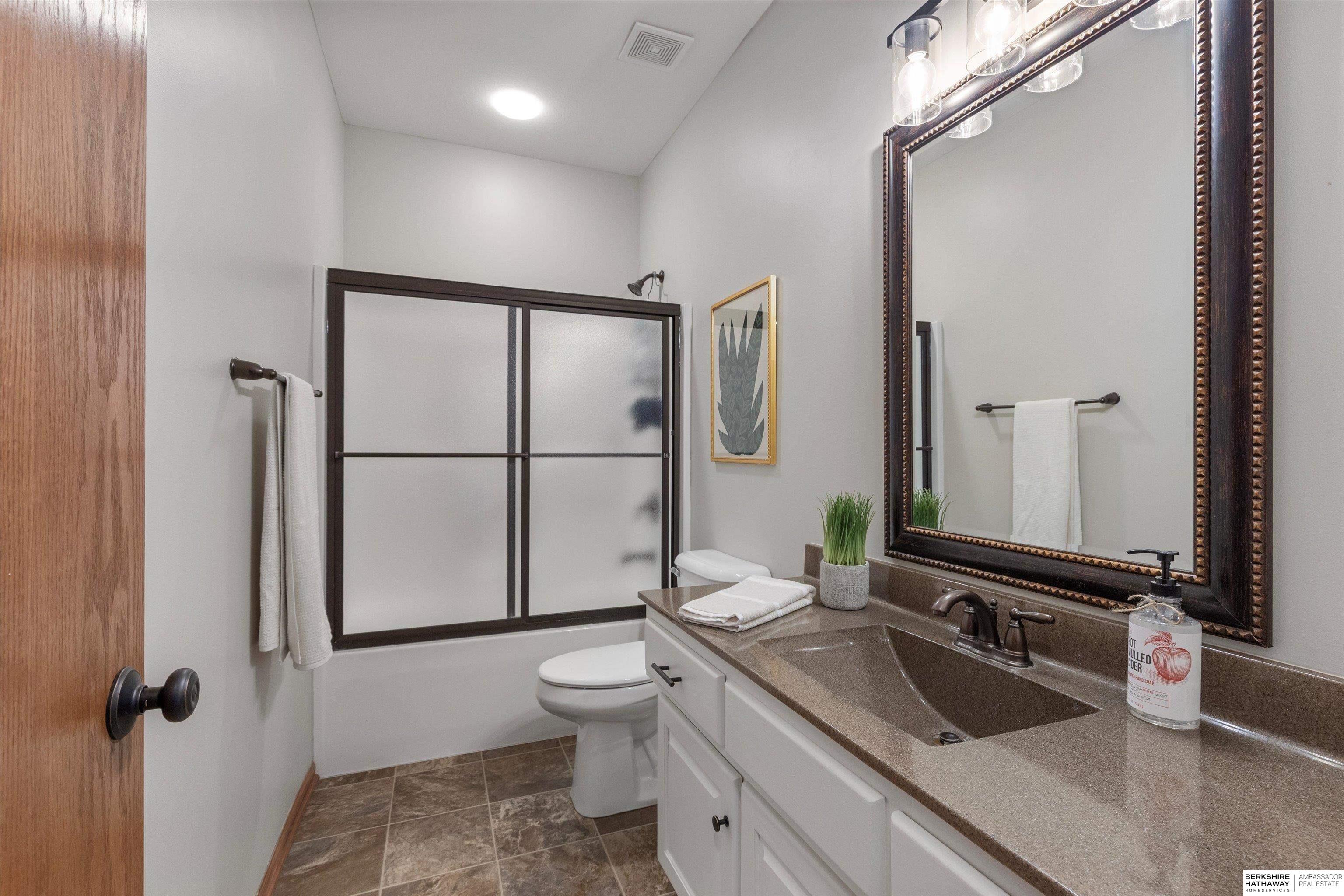 Omaha, Nebraska 68136, United States, 5 Bedrooms Bedrooms, ,3 BathroomsBathrooms,Residential,Active,248929