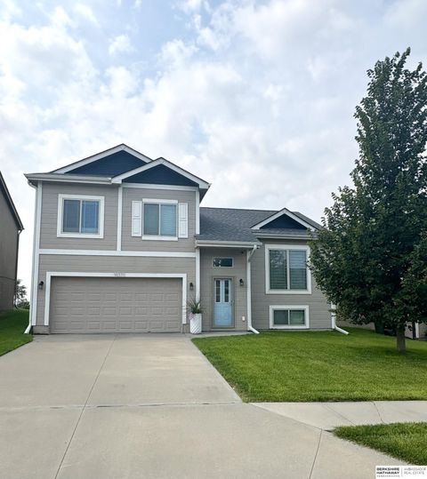 Photo of 19371 X Street, Omaha, NE 68135 (MLS # 22528840)