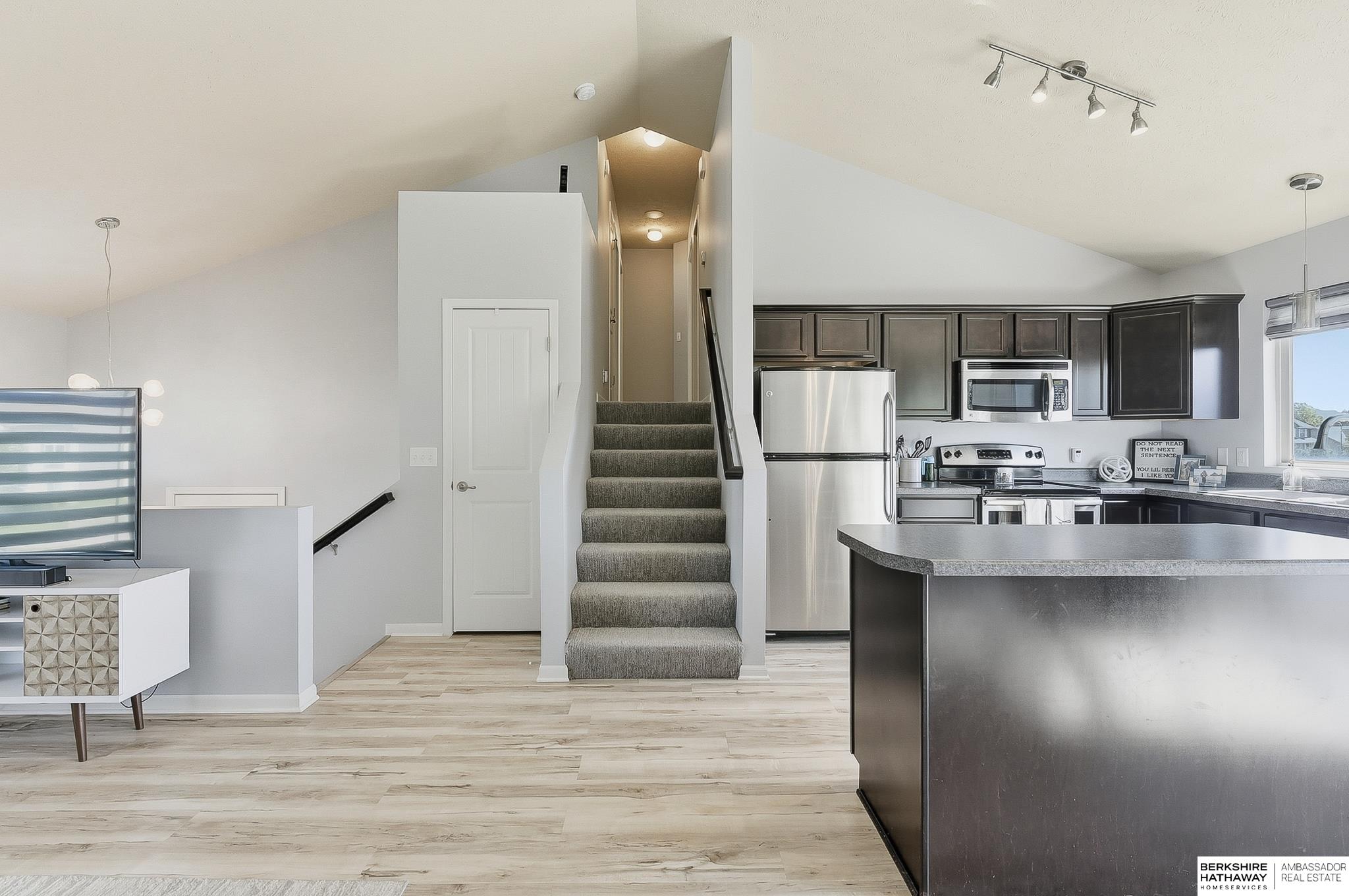 Omaha, Nebraska 68135, United States, 3 Bedrooms Bedrooms, ,2 BathroomsBathrooms,Residential,Active,223423