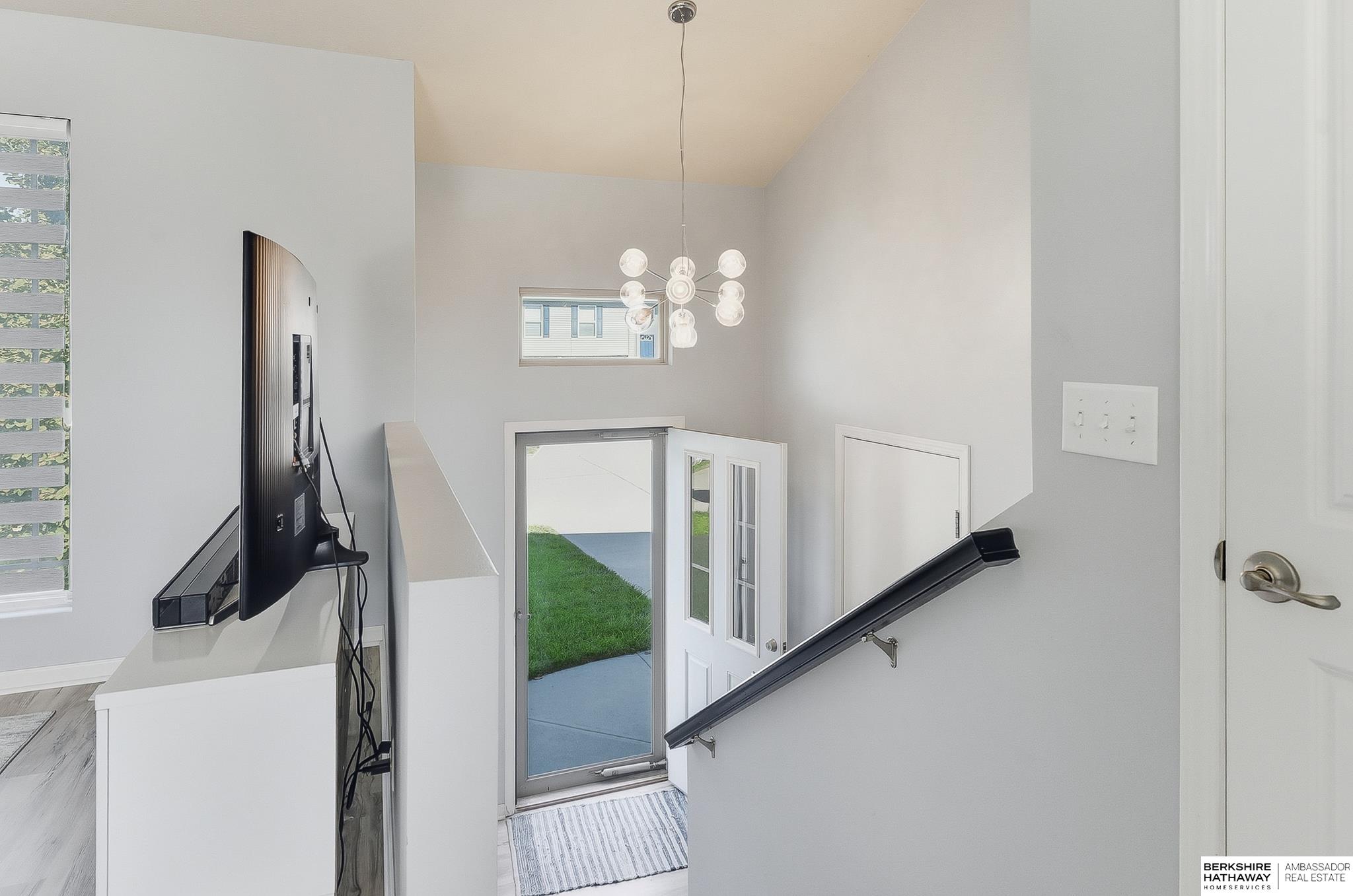 Omaha, Nebraska 68135, United States, 3 Bedrooms Bedrooms, ,2 BathroomsBathrooms,Residential,Active,223423