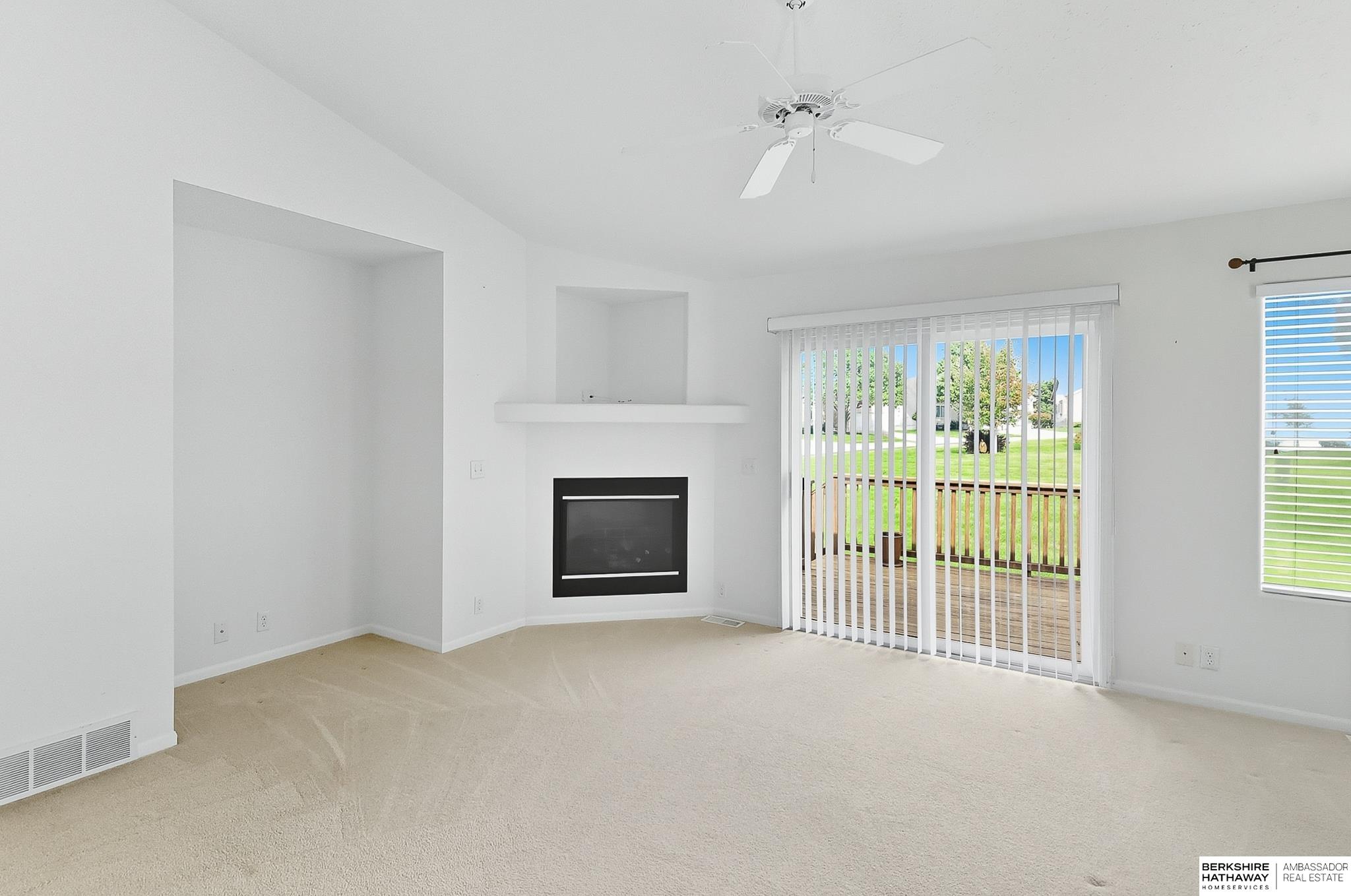 Omaha, Nebraska 68116, United States, 2 Bedrooms Bedrooms, ,2 BathroomsBathrooms,Residential,Active,220123