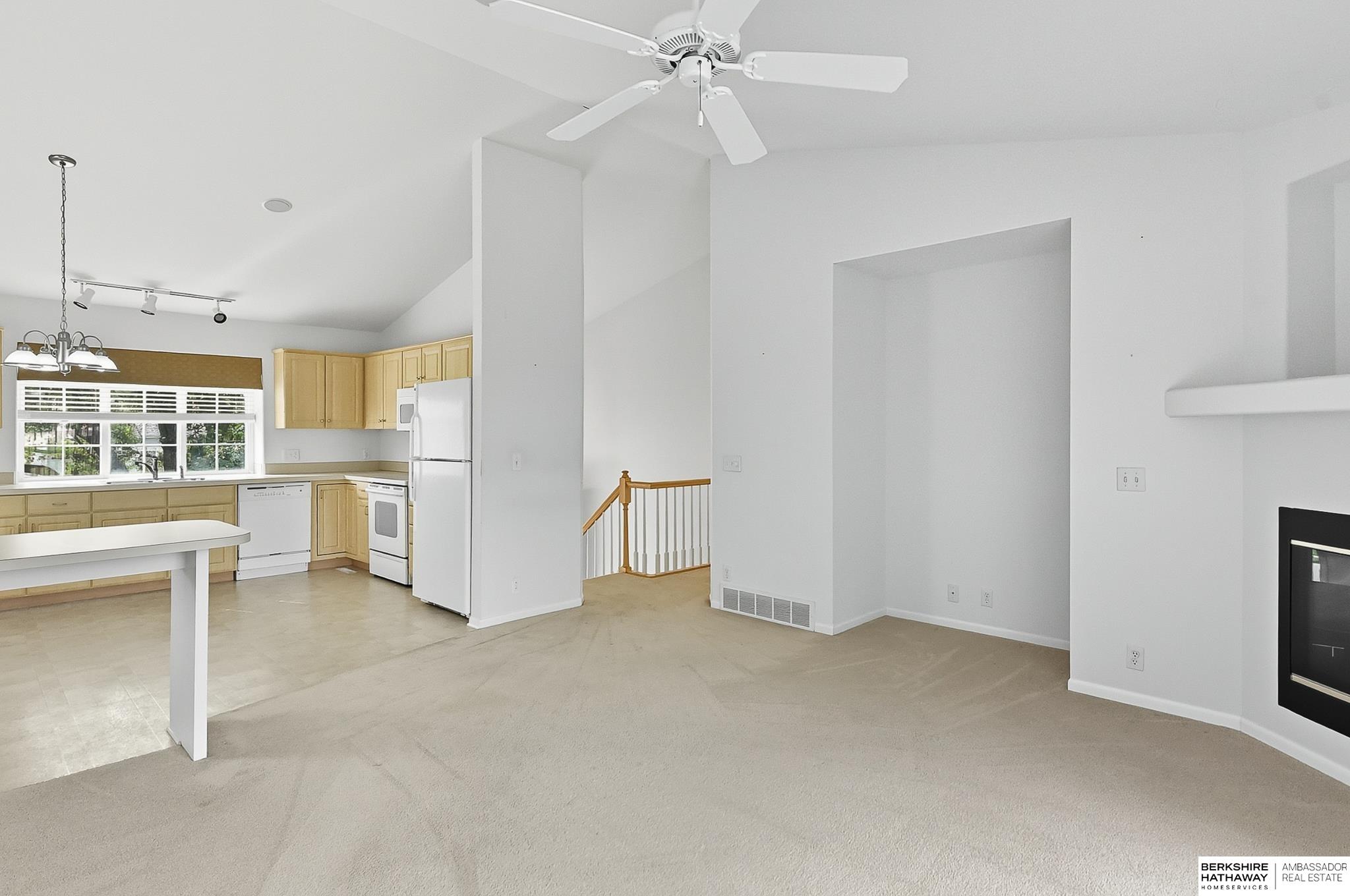 Omaha, Nebraska 68116, United States, 2 Bedrooms Bedrooms, ,2 BathroomsBathrooms,Residential,Active,220123