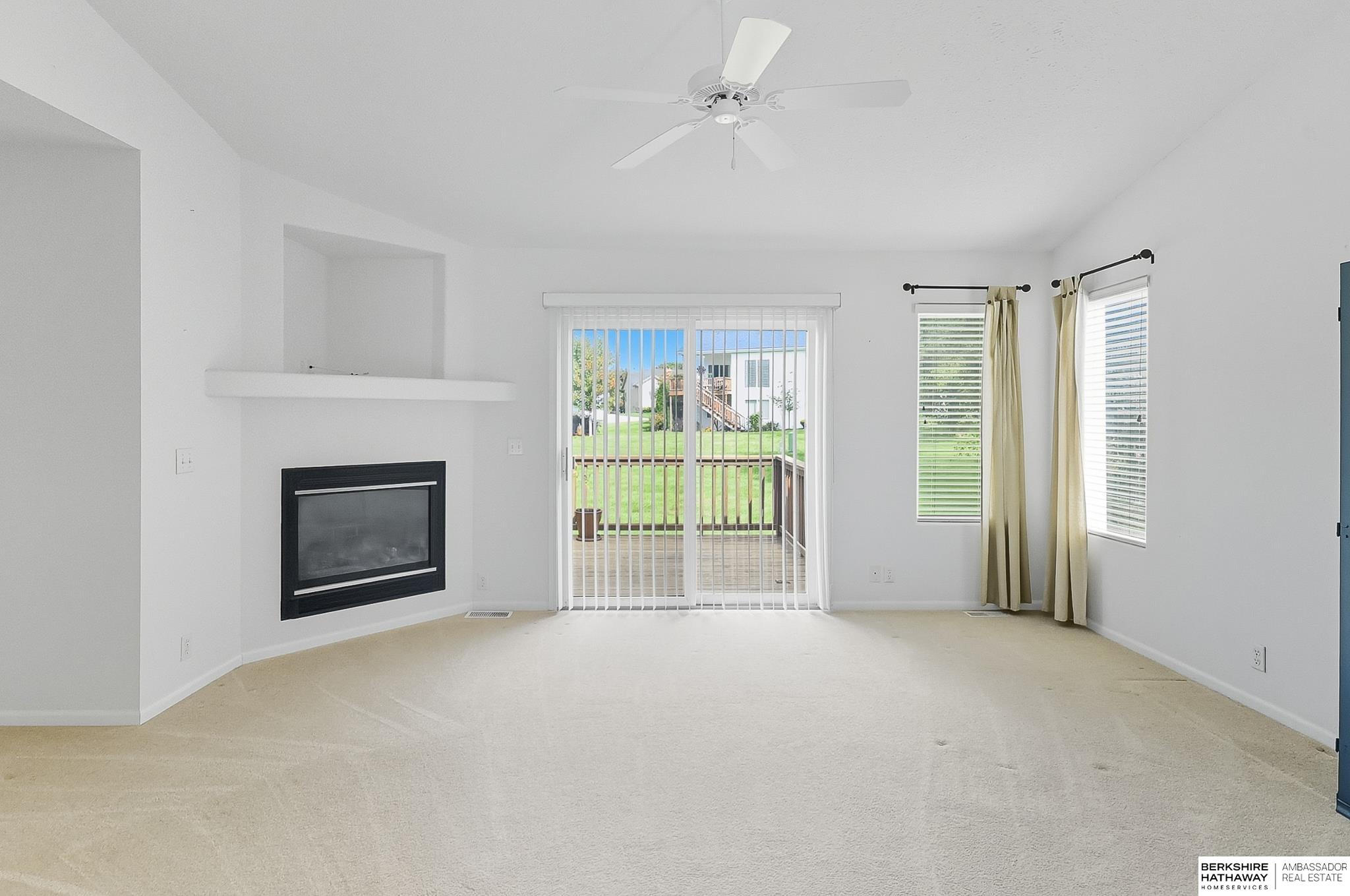 Omaha, Nebraska 68116, United States, 2 Bedrooms Bedrooms, ,2 BathroomsBathrooms,Residential,Active,220123