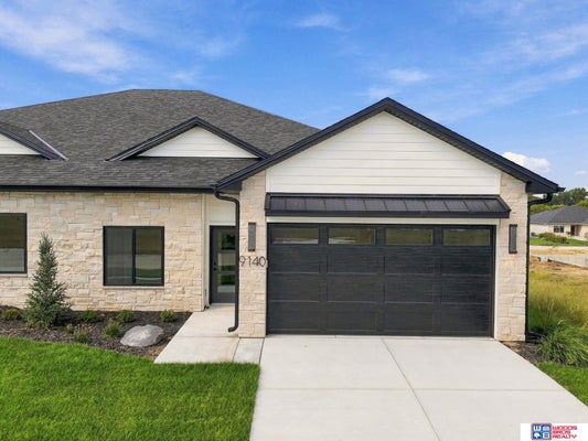 9140 LUCENA, LINCOLN, NE 68520 - Image c03f9da4655b135e3330bdbf17c8a612/3091014629