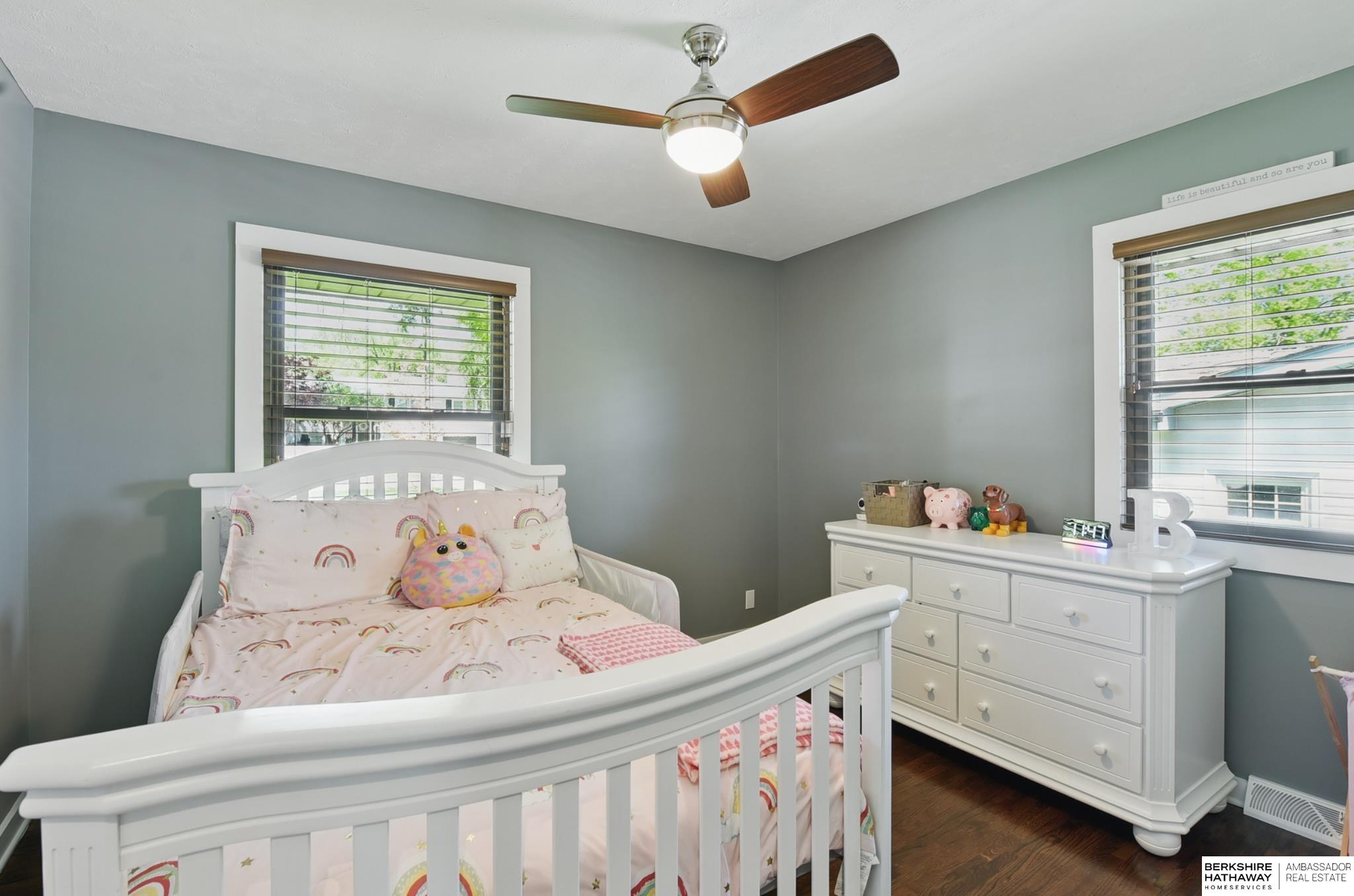 Omaha, Nebraska 68124, United States, 4 Bedrooms Bedrooms, ,2 BathroomsBathrooms,Residential,Pending,129206