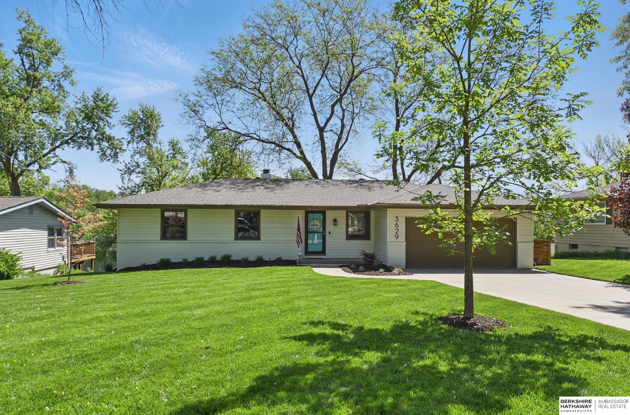 Omaha, Nebraska 68124, United States, 4 Bedrooms Bedrooms, ,2 BathroomsBathrooms,Residential,Pending,129206