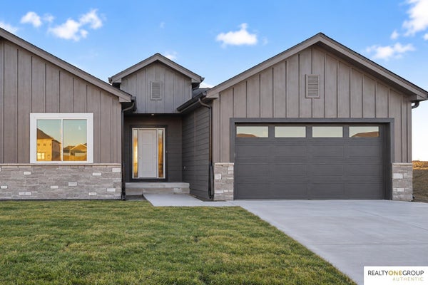 ADDRESS PRIVATE, AMES, NE  - Image c09a8607fbc1fbbca2ed5b5af9a54d46/3856009764