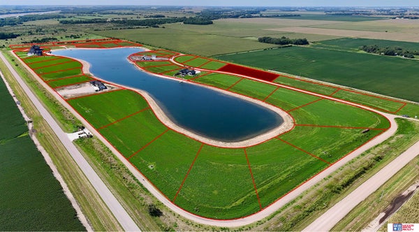 36 BALD EAGLE DR, CHAPMAN, NE 68827 - Image c0ed8dec30fa19bd2804b5a0c85326c8/3099063143