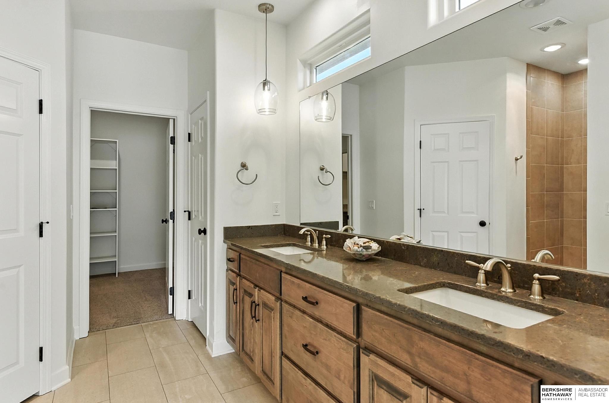 Omaha, Nebraska 68135, United States, 4 Bedrooms Bedrooms, ,3 BathroomsBathrooms,Residential,Active,179445