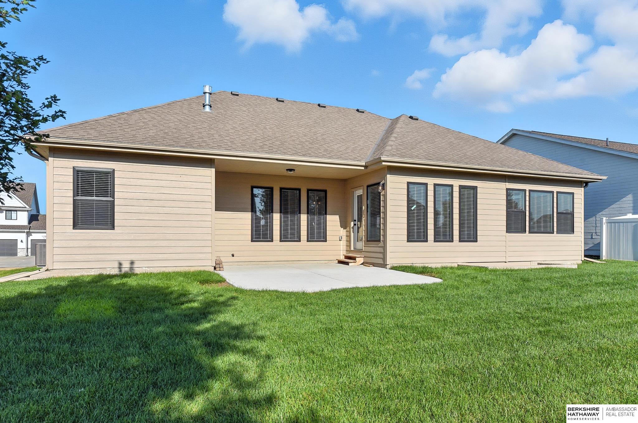 Omaha, Nebraska 68135, United States, 4 Bedrooms Bedrooms, ,3 BathroomsBathrooms,Residential,Active,179445