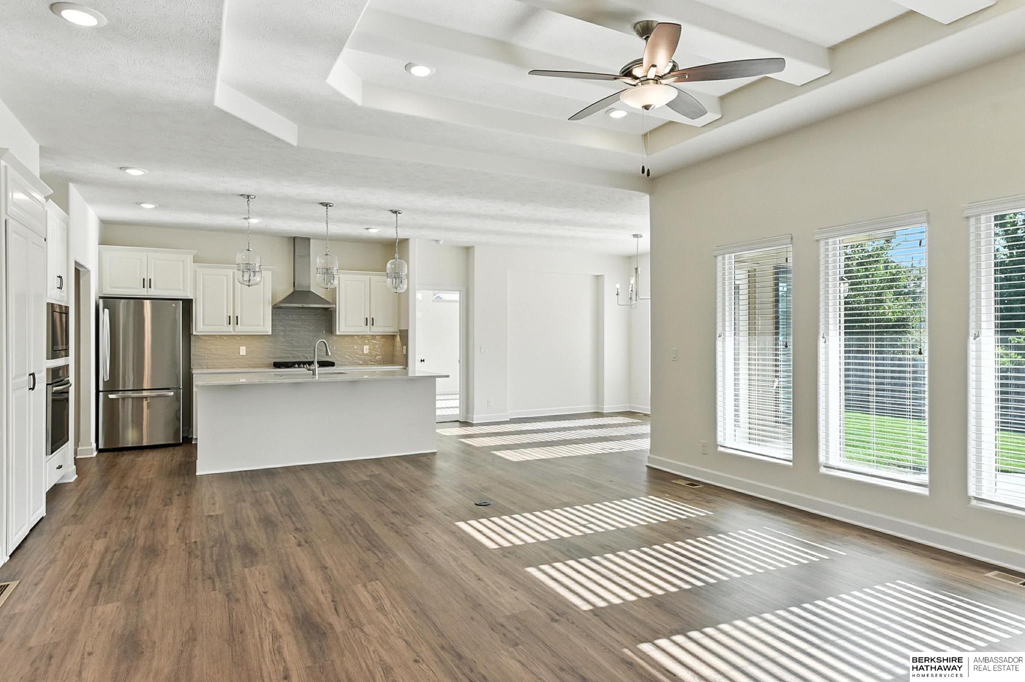 Omaha, Nebraska 68135, United States, 4 Bedrooms Bedrooms, ,3 BathroomsBathrooms,Residential,Active,179445