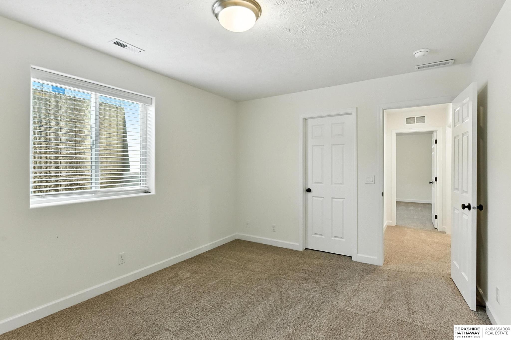 Omaha, Nebraska 68135, United States, 4 Bedrooms Bedrooms, ,3 BathroomsBathrooms,Residential,Active,179445