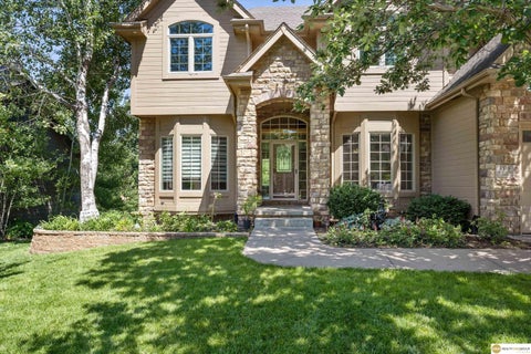 Photo of 1519 S 192nd Avenue Circle, Omaha, NE 68130 (MLS # 22616515)