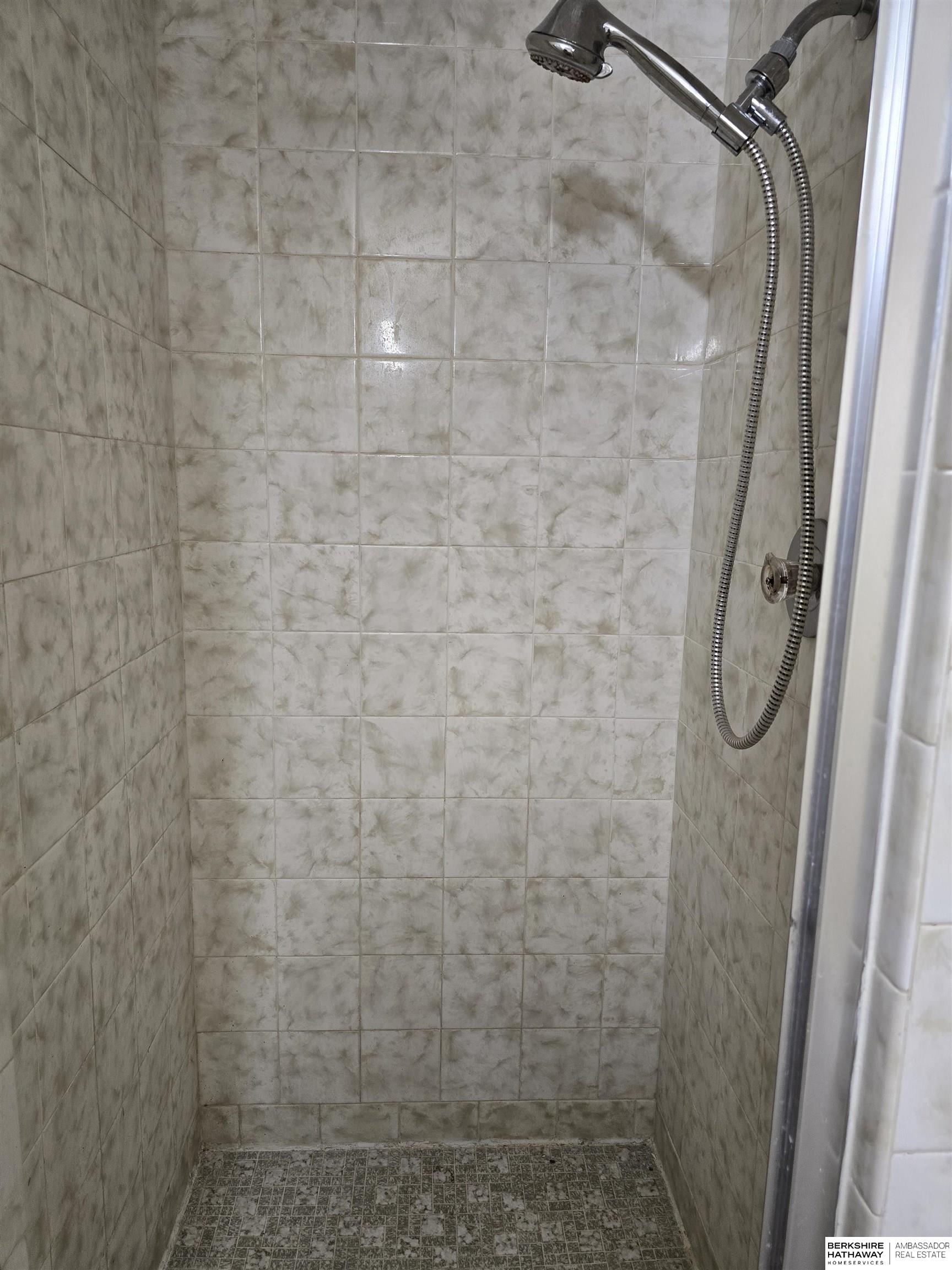 Elkhorn, Nebraska 68022, United States, 3 Bedrooms Bedrooms, ,3 BathroomsBathrooms,Residential,Active,177197