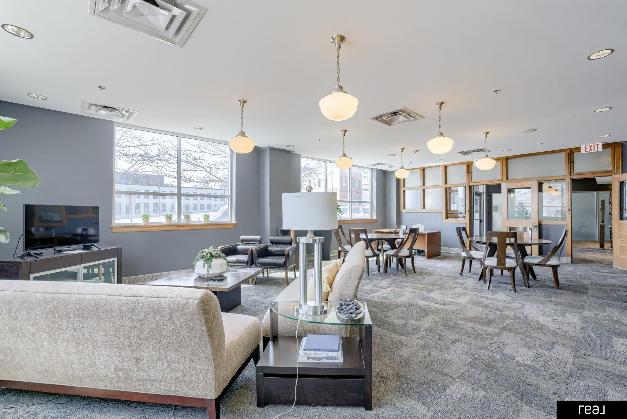 Omaha, Nebraska 68102, United States, 3 Bedrooms Bedrooms, ,3 BathroomsBathrooms,Residential,Active,108062