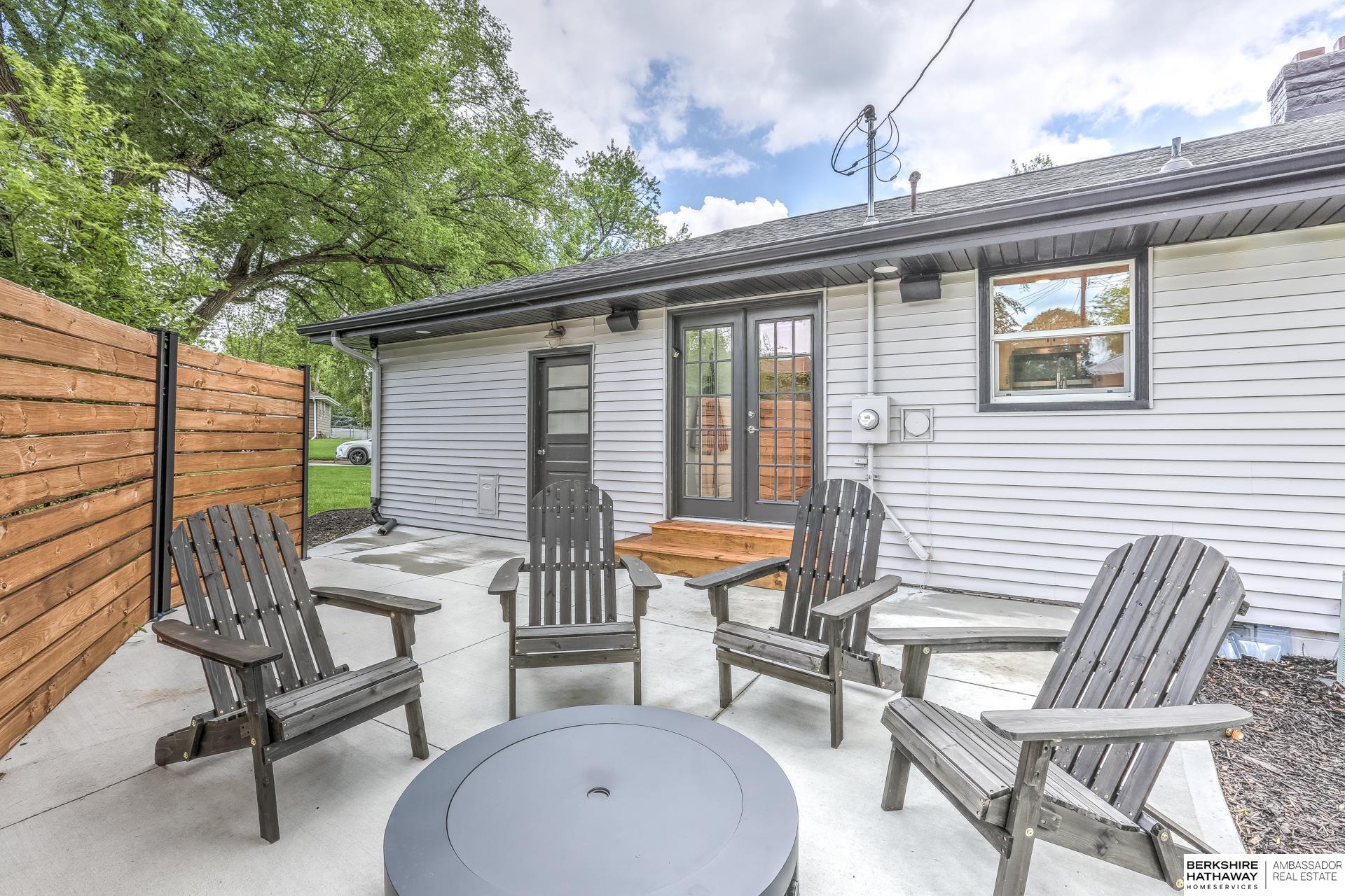 Elkhorn, Nebraska 68022, United States, 4 Bedrooms Bedrooms, ,2 BathroomsBathrooms,Residential,Active,141173