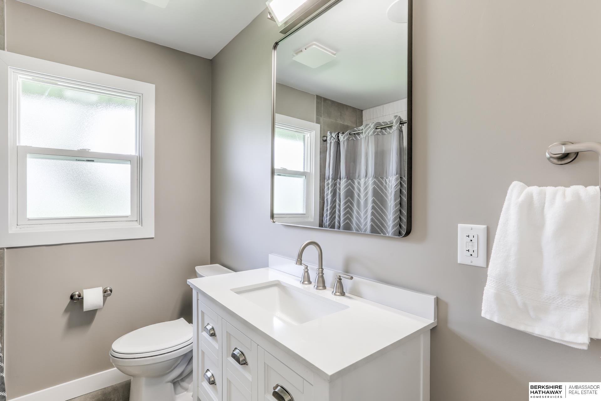 Elkhorn, Nebraska 68022, United States, 4 Bedrooms Bedrooms, ,2 BathroomsBathrooms,Residential,Active,141173