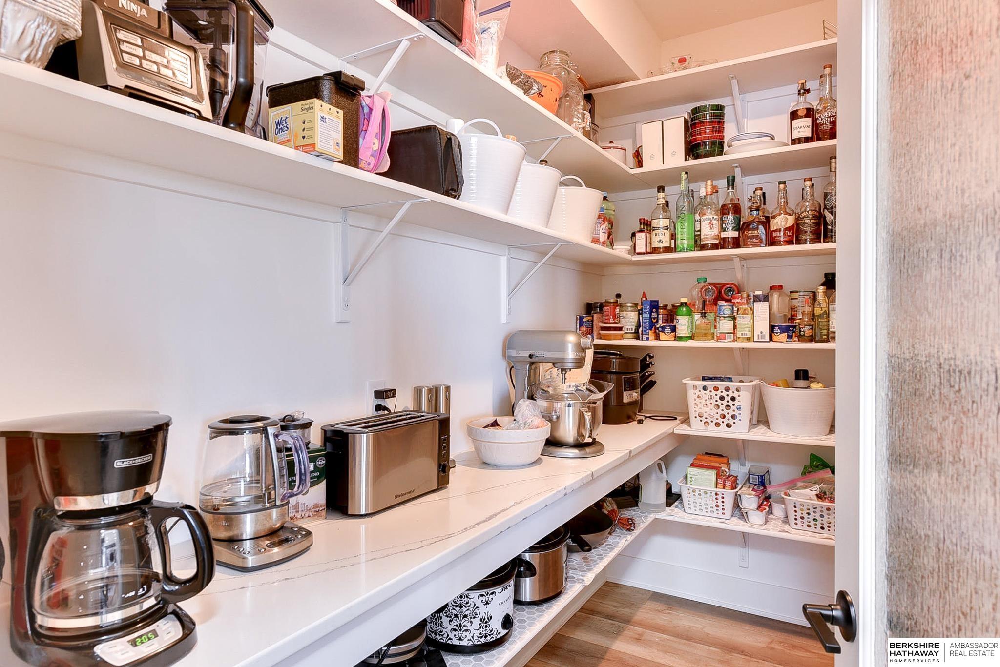 Omaha, Nebraska 68022, United States, 4 Bedrooms Bedrooms, ,4 BathroomsBathrooms,Residential,Active,84495