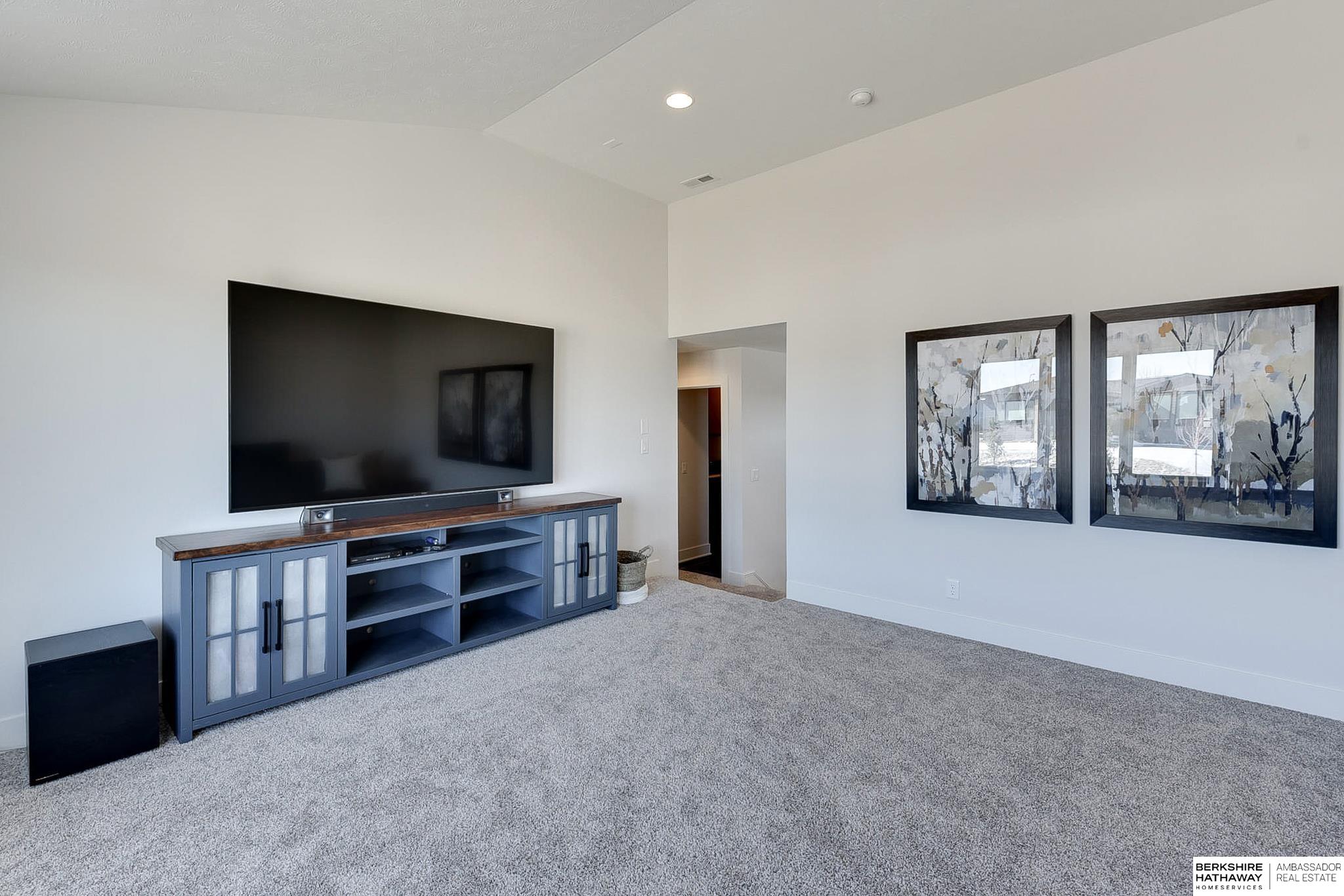 Omaha, Nebraska 68022, United States, 4 Bedrooms Bedrooms, ,4 BathroomsBathrooms,Residential,Active,84495