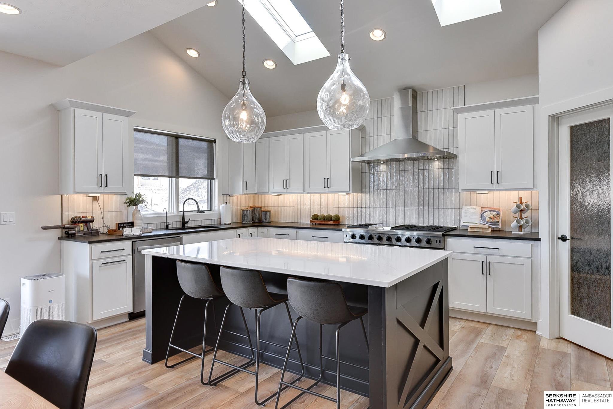 Omaha, Nebraska 68022, United States, 4 Bedrooms Bedrooms, ,4 BathroomsBathrooms,Residential,Active,84495