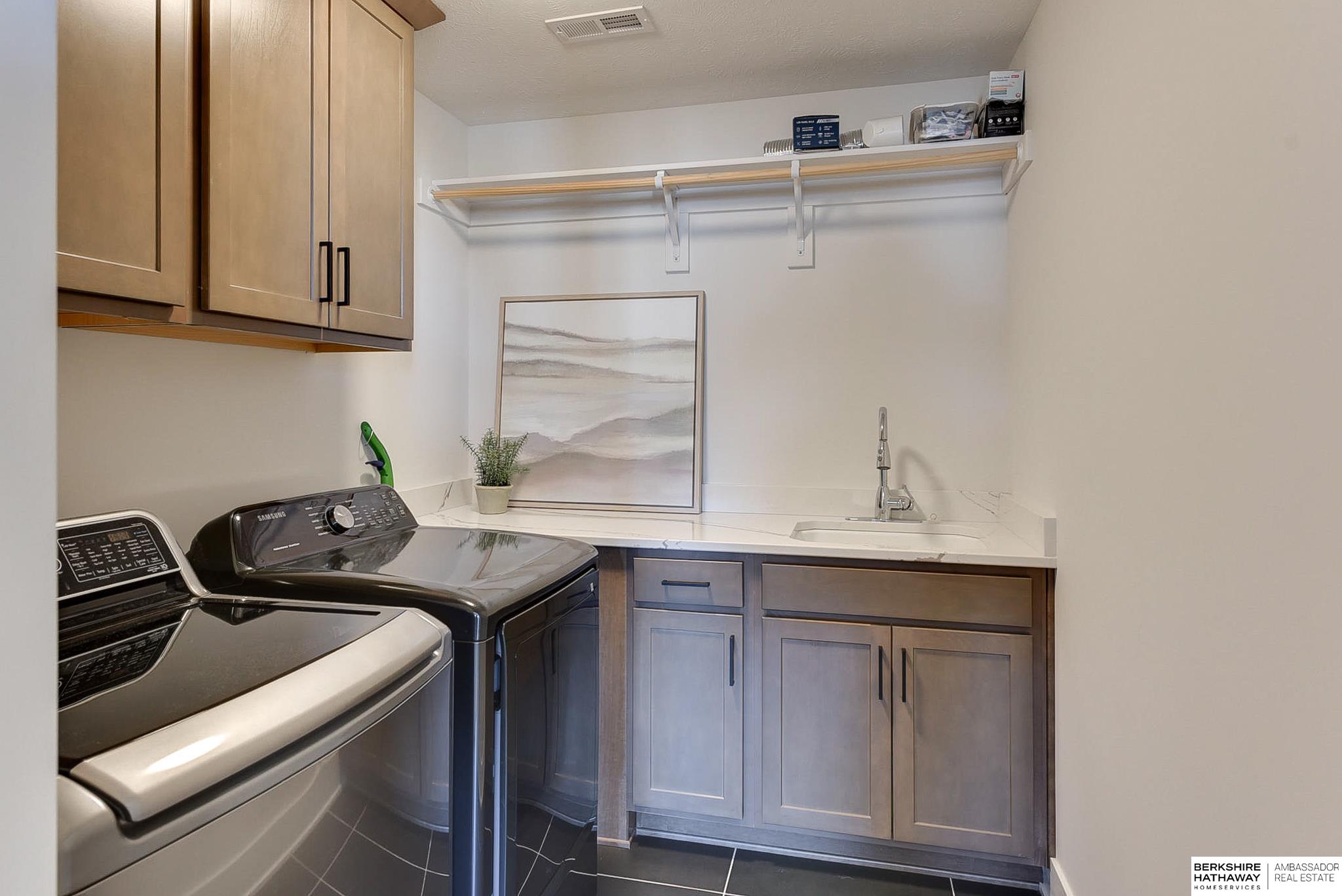 Omaha, Nebraska 68022, United States, 4 Bedrooms Bedrooms, ,4 BathroomsBathrooms,Residential,Active,84495