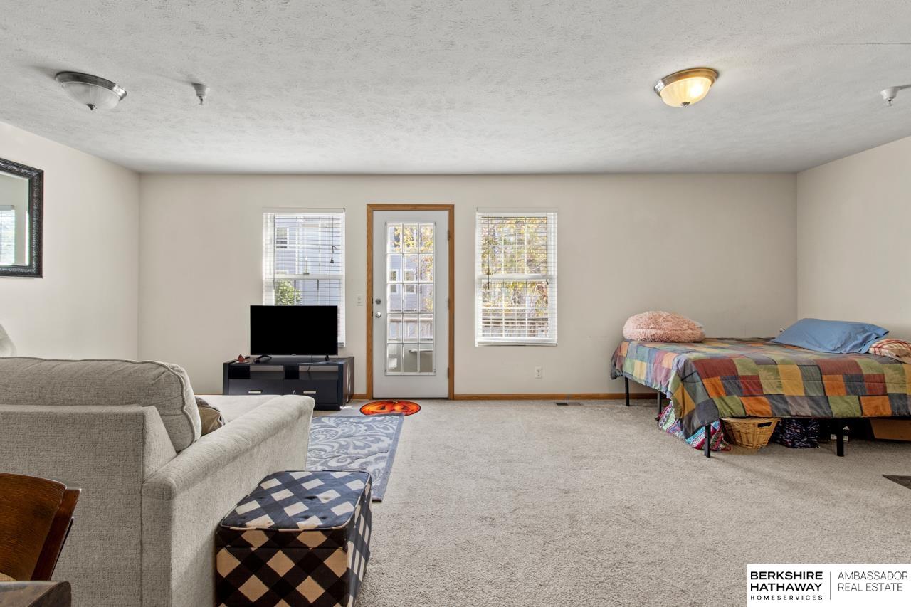 Omaha, Nebraska 68116, United States, 2 Bedrooms Bedrooms, ,3 BathroomsBathrooms,Residential,Active,225861