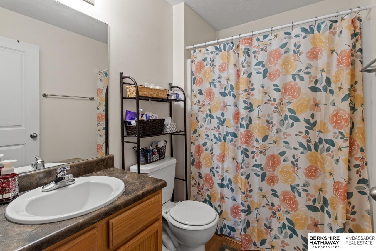 Omaha, Nebraska 68116, United States, 2 Bedrooms Bedrooms, ,3 BathroomsBathrooms,Residential,Active,225861