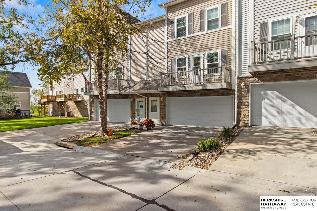 Omaha, Nebraska 68116, United States, 2 Bedrooms Bedrooms, ,3 BathroomsBathrooms,Residential,Active,225861