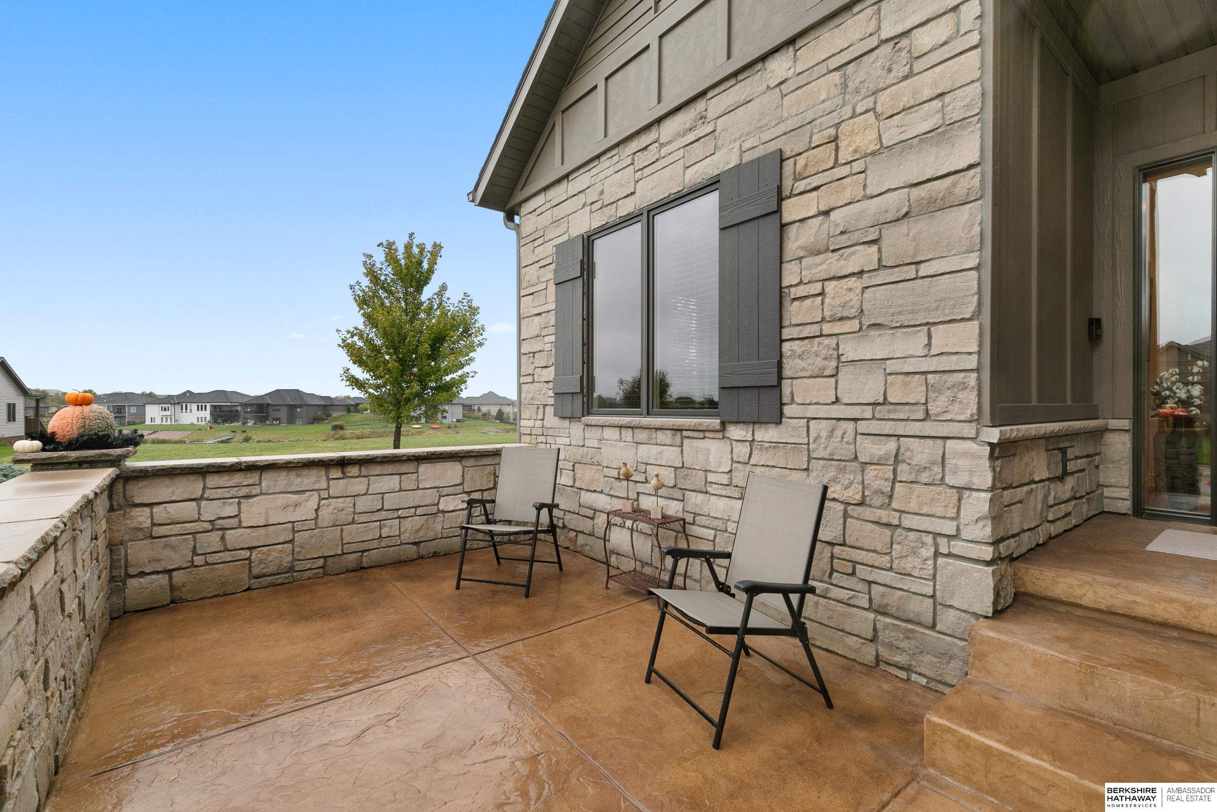 Lincoln, Nebraska 68527, United States, 3 Bedrooms Bedrooms, ,3 BathroomsBathrooms,Residential,Active,224491