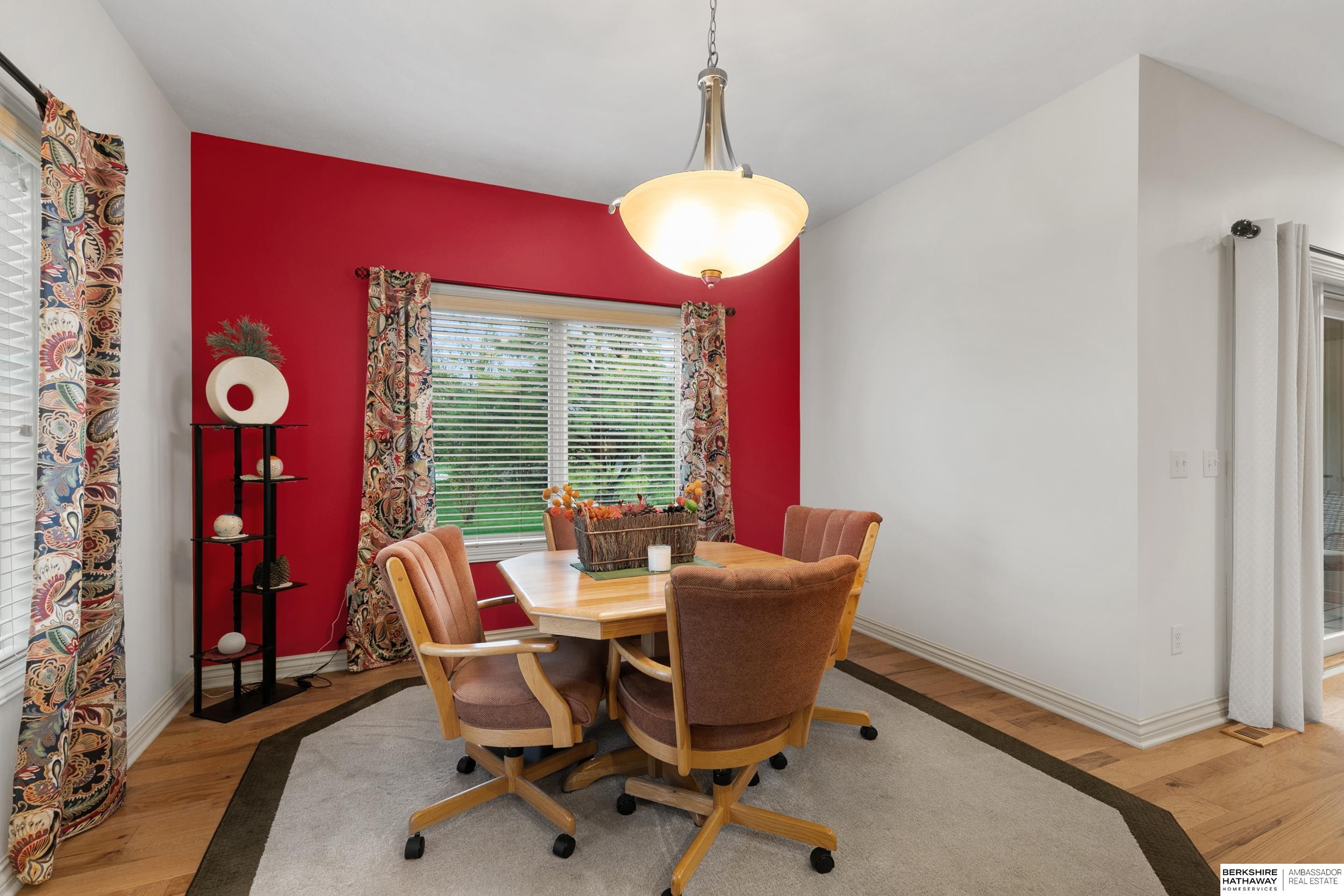 Lincoln, Nebraska 68527, United States, 3 Bedrooms Bedrooms, ,3 BathroomsBathrooms,Residential,Active,224491