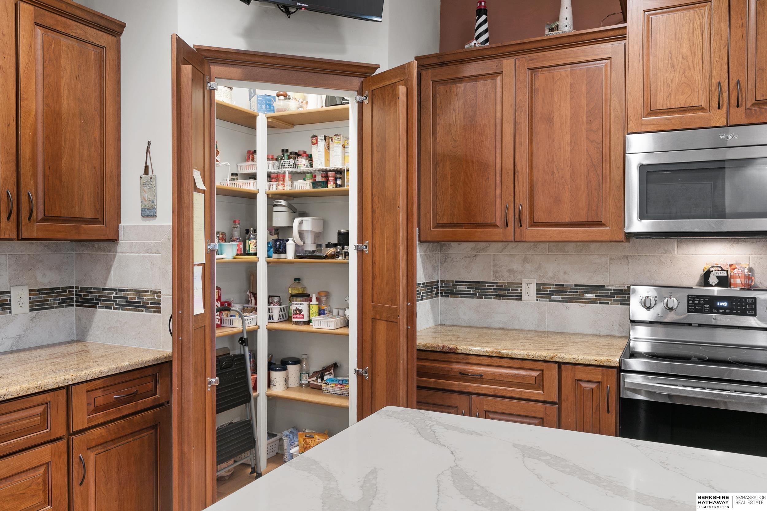 Lincoln, Nebraska 68527, United States, 3 Bedrooms Bedrooms, ,3 BathroomsBathrooms,Residential,Active,224491