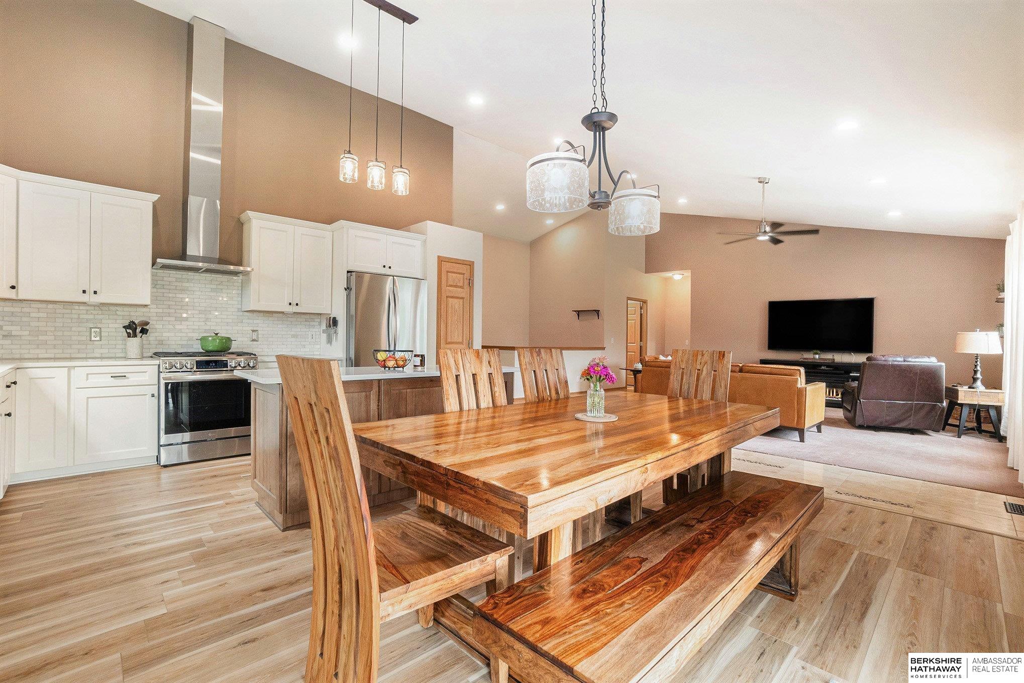 Omaha, Nebraska 68136, United States, 4 Bedrooms Bedrooms, ,3 BathroomsBathrooms,Residential,Active,179198