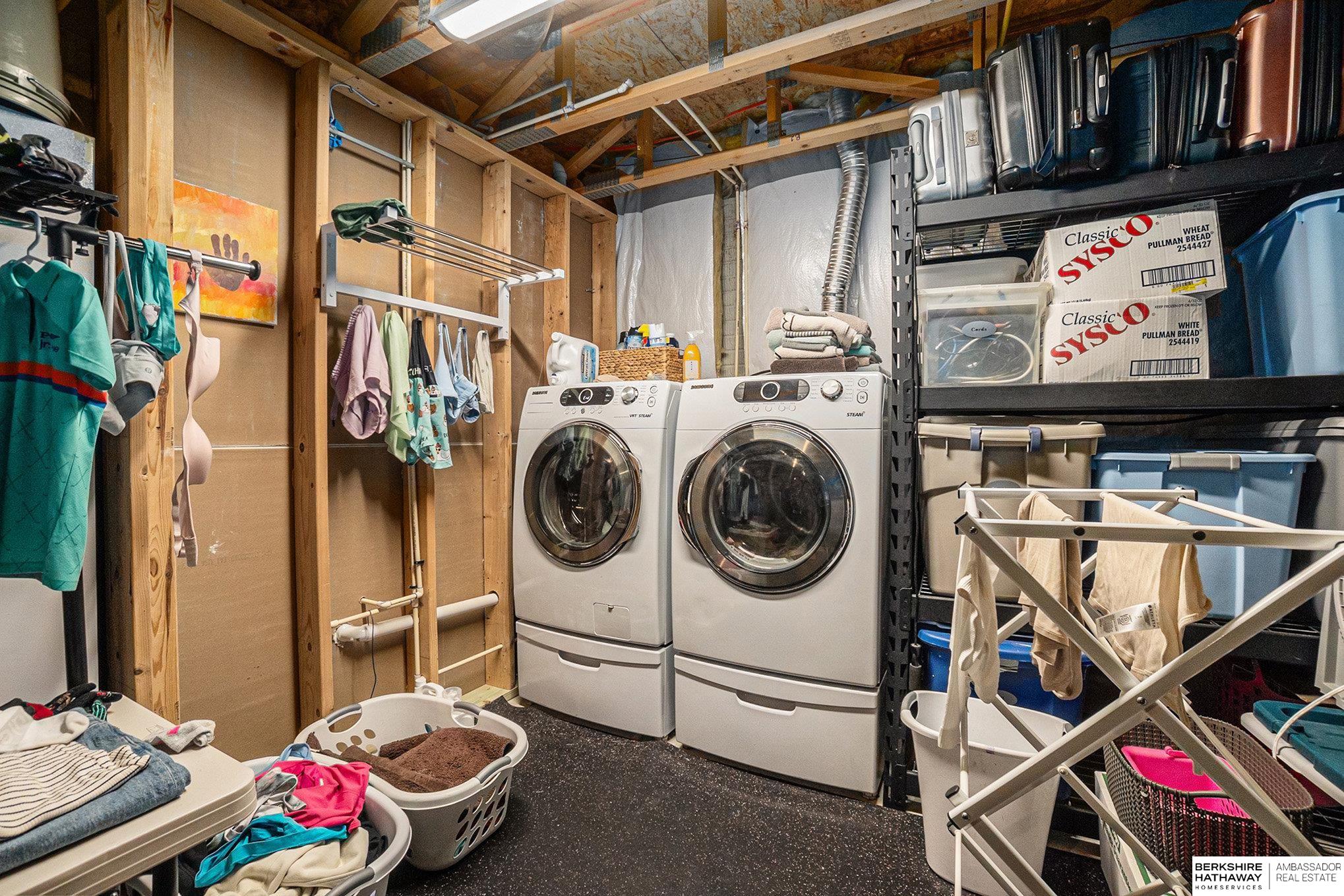 Omaha, Nebraska 68136, United States, 4 Bedrooms Bedrooms, ,3 BathroomsBathrooms,Residential,Active,179198