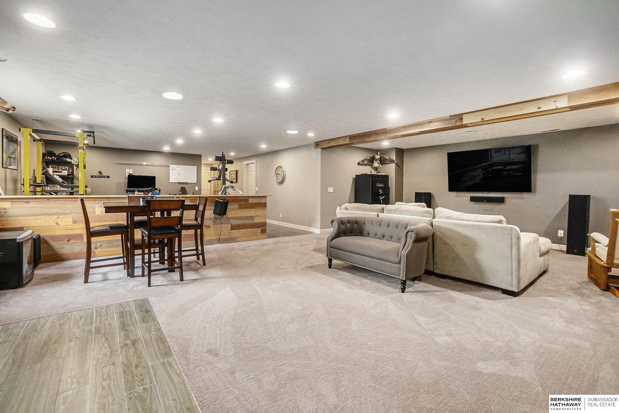 Omaha, Nebraska 68136, United States, 4 Bedrooms Bedrooms, ,3 BathroomsBathrooms,Residential,Active,179198