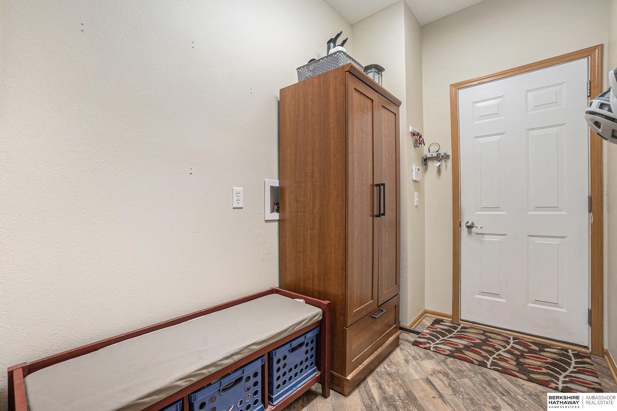 Omaha, Nebraska 68136, United States, 4 Bedrooms Bedrooms, ,3 BathroomsBathrooms,Residential,Active,179198