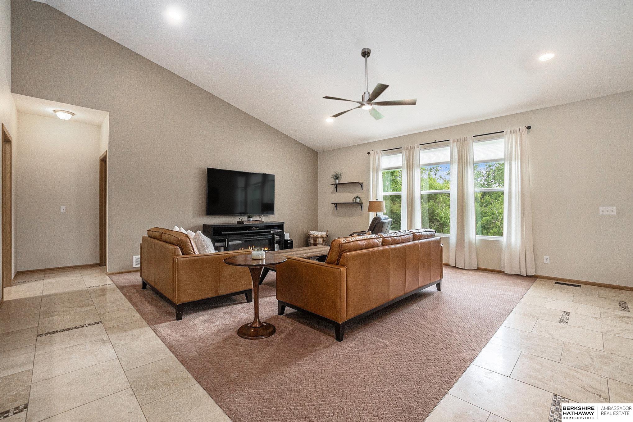 Omaha, Nebraska 68136, United States, 4 Bedrooms Bedrooms, ,3 BathroomsBathrooms,Residential,Active,179198