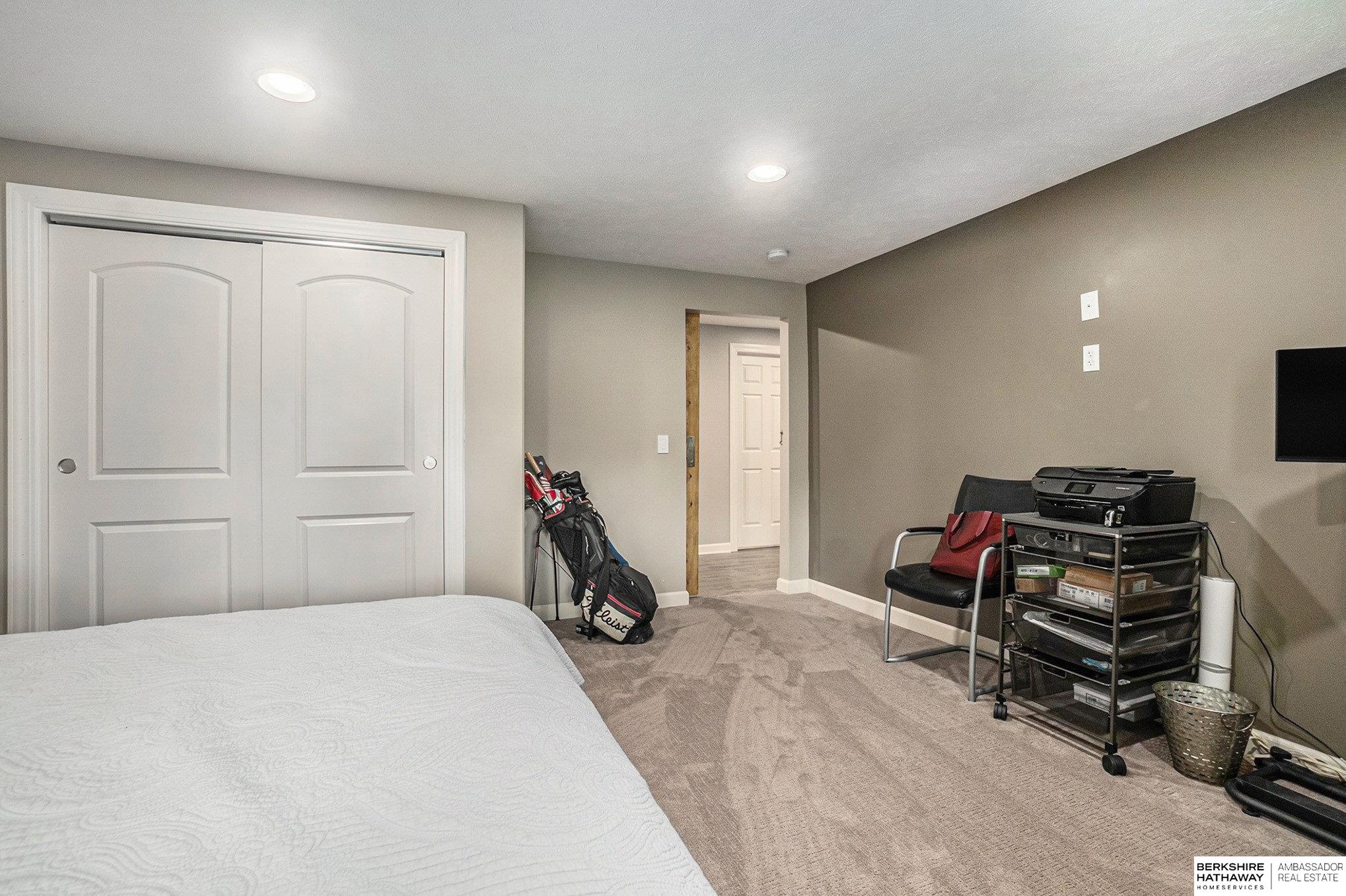 Omaha, Nebraska 68136, United States, 4 Bedrooms Bedrooms, ,3 BathroomsBathrooms,Residential,Active,179198