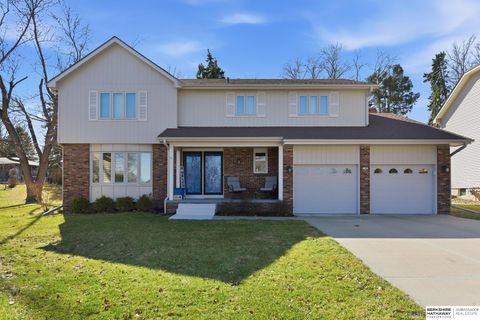 Photo of 11361 Mason Street, Omaha, NE 68154 (MLS # 22606619)