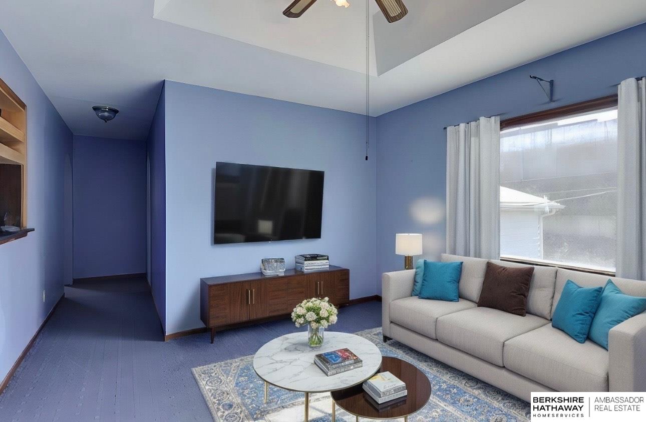 Omaha, Nebraska 68124, United States, 3 Bedrooms Bedrooms, ,2 BathroomsBathrooms,Residential,Active,79930