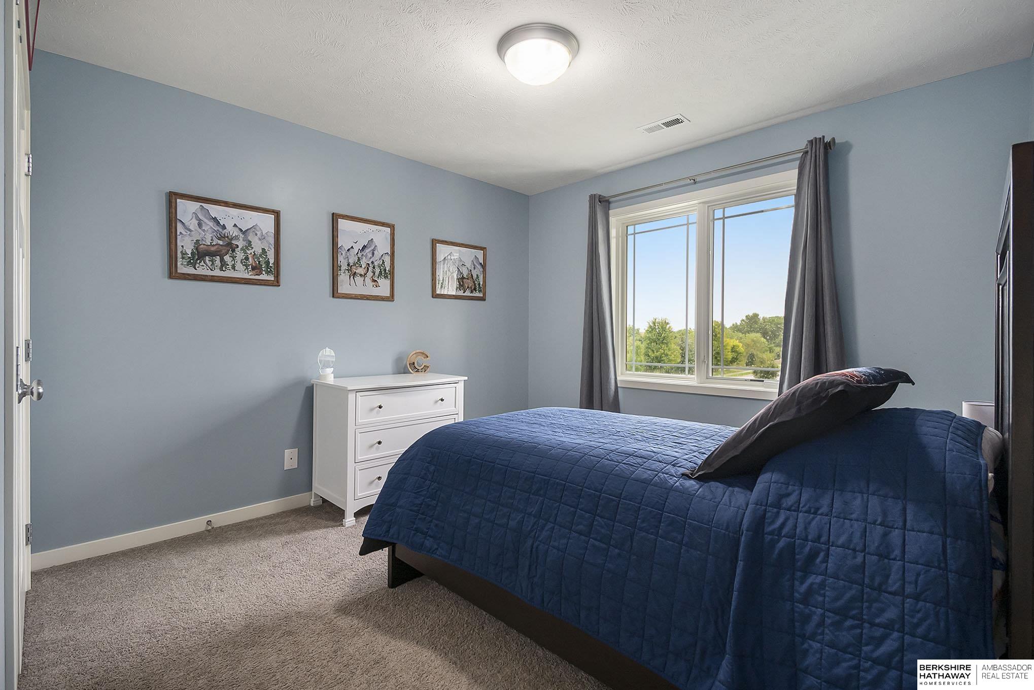 Papillion, Nebraska 68046, United States, 5 Bedrooms Bedrooms, ,3 BathroomsBathrooms,Residential,Pending,213669